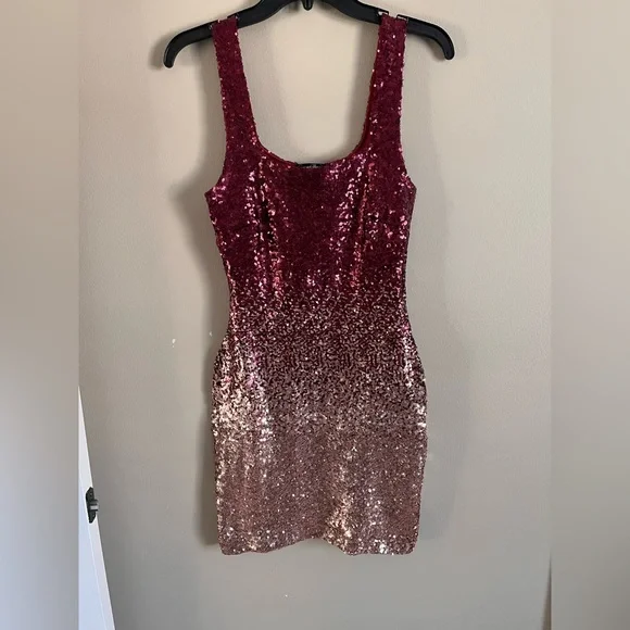 Speechless Ombr Sequin Homecoming Dress size 5